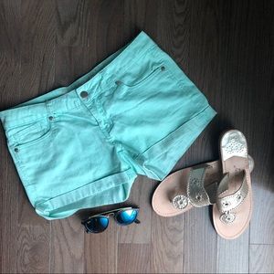 Express Shorts